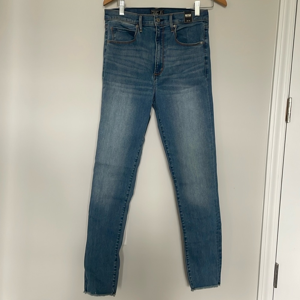 Abercrombie & Fitch Ultra High Rise Super Skinny Jeans Sz 30 | 10R NWT